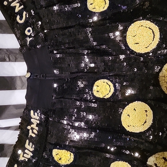 NWt 4 8 black yellow Alice + Olivia smiley mini sequin skirt happy barbiecore - Picture 10 of 10